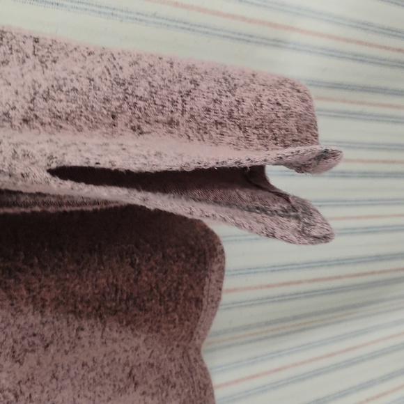 Onque Casual  Women's Knit Sweater in Heather Pink And Dark Grey - Picture 4 of 8